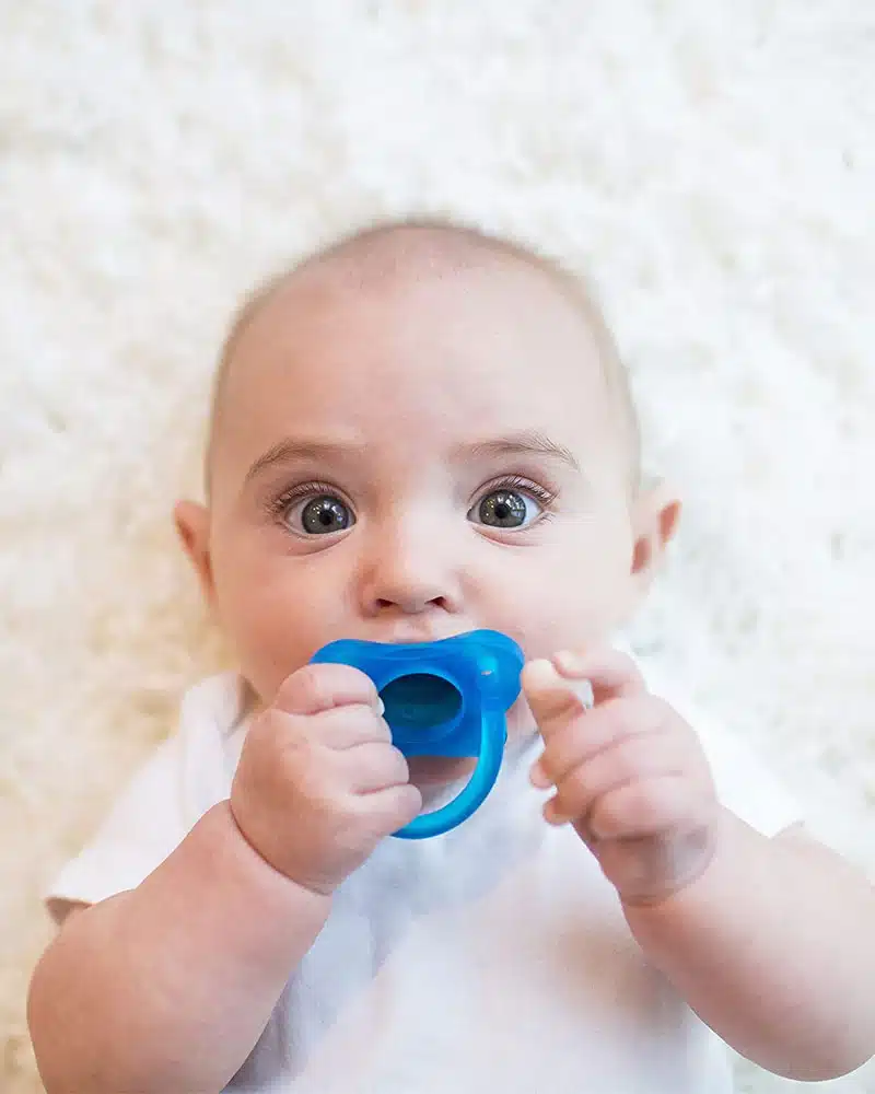 Dr. Brown's Pack de 2 Sucettes en silicone HappyPaci 0M+ - Bleu